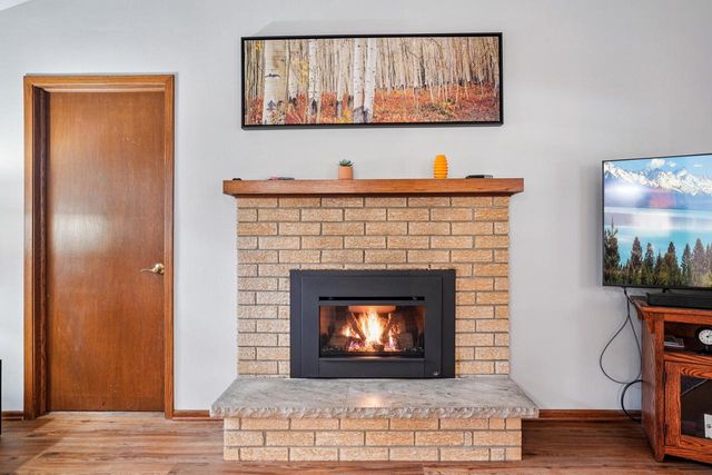 6074 S 33rd STREET, Greenfield, WI 53221