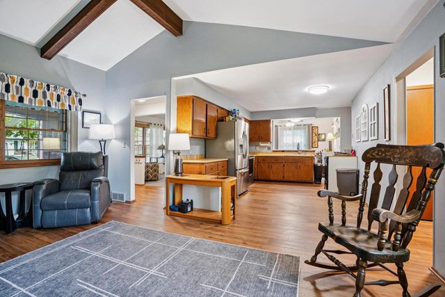 6074 S 33rd STREET, Greenfield, WI 53221