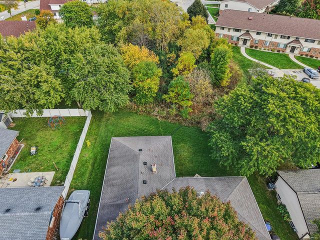 6074 S 33rd STREET, Greenfield, WI 53221