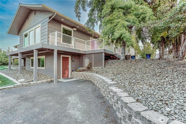 2545 6th SE, East Wenatchee, WA 98802