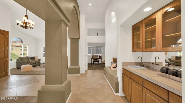 2545 E CATHEDRAL ROCK Drive, Phoenix, AZ 85048