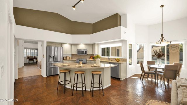 2545 E CATHEDRAL ROCK Drive, Phoenix, AZ 85048