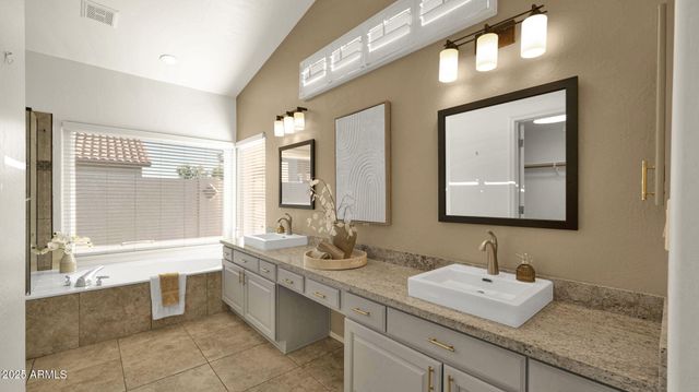 2545 E CATHEDRAL ROCK Drive, Phoenix, AZ 85048