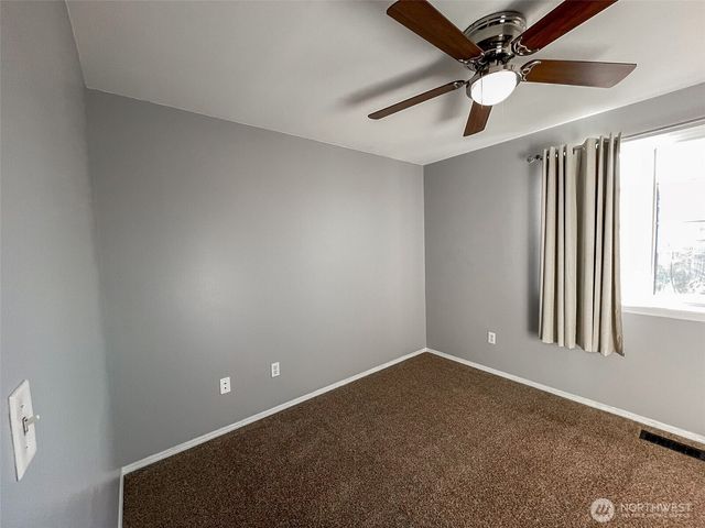 1407 196th Street E, Spanaway, WA 98387