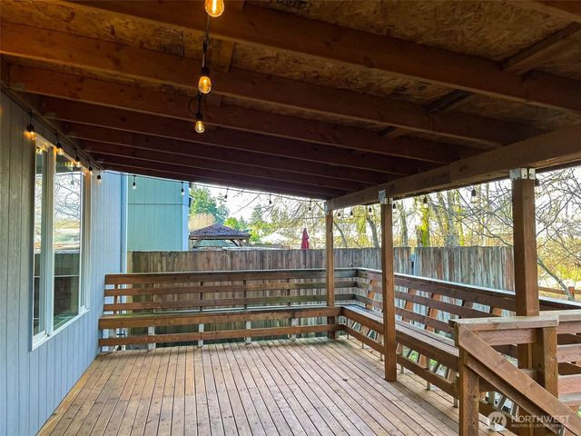 1407 196th Street E, Spanaway, WA 98387