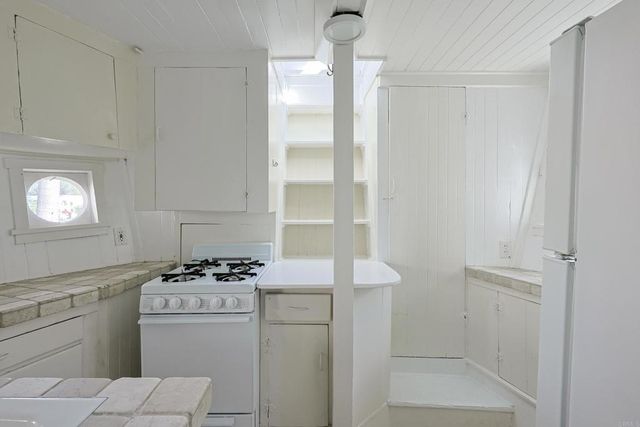 726 3rd Street, Encinitas, CA 92024