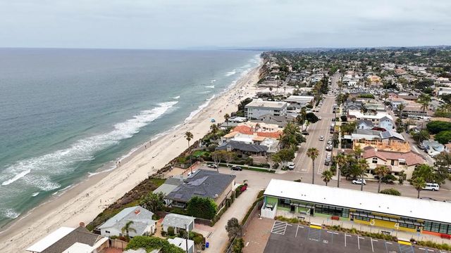 726 3rd Street, Encinitas, CA 92024