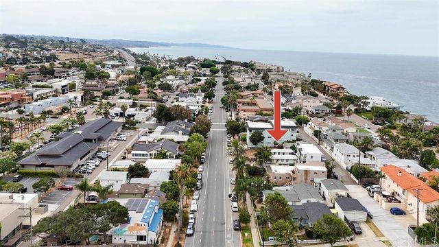 726 3rd Street, Encinitas, CA 92024