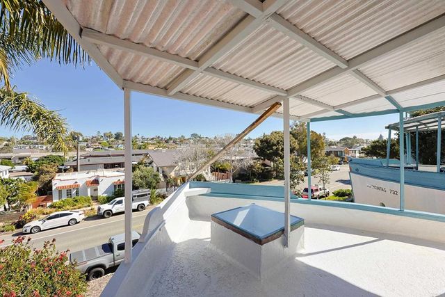 726 3rd Street, Encinitas, CA 92024