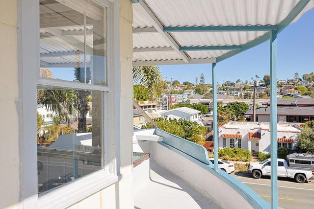 726 3rd Street, Encinitas, CA 92024