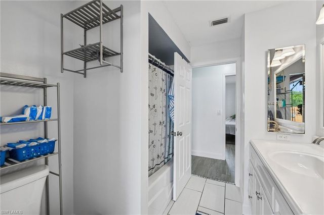 139 SE 30th ST, Cape Coral, FL 33904