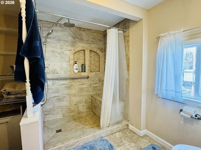 1020 S 2ND St, Union, OR 97883