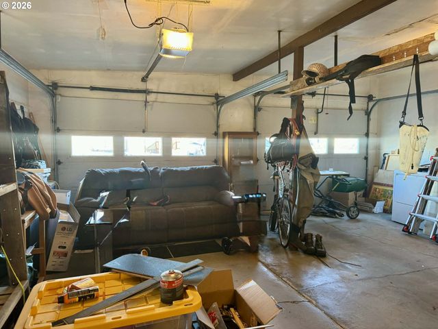 1020 S 2ND St, Union, OR 97883