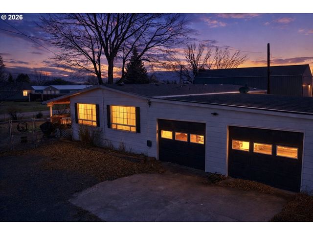 1020 S 2ND St, Union, OR 97883