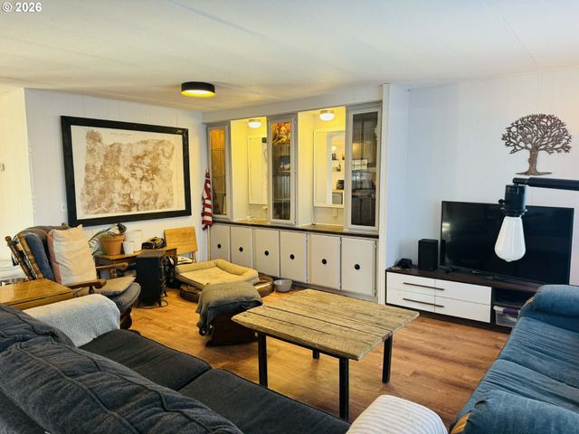 1020 S 2ND St, Union, OR 97883