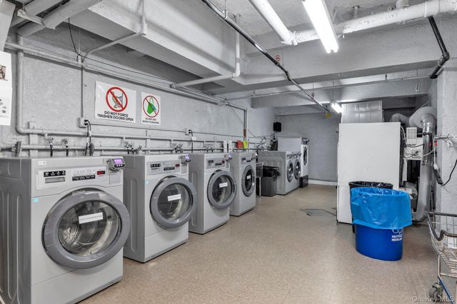 31-85 Crescent Street 2, Astoria, NY 11106