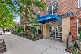 31-85 Crescent Street 2, Astoria, NY 11106