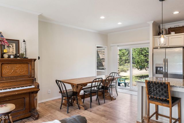 219 Tumbo Drive, Gilchrist, OR 97737