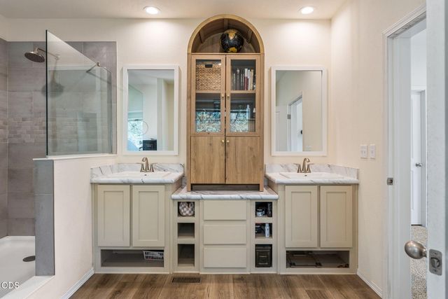 219 Tumbo Drive, Gilchrist, OR 97737
