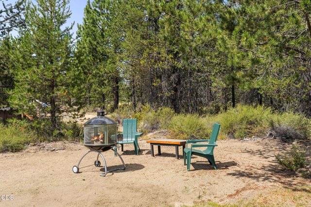 219 Tumbo Drive, Gilchrist, OR 97737