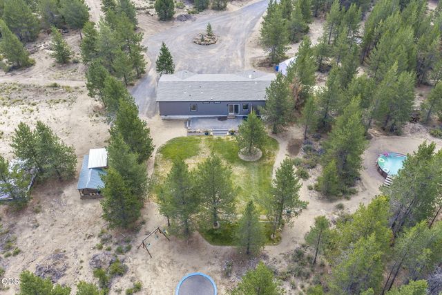 219 Tumbo Drive, Gilchrist, OR 97737