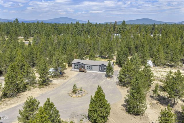 219 Tumbo Drive, Gilchrist, OR 97737