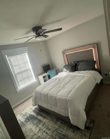 2096 Creekwood Circle, Bauxite, AR 72011