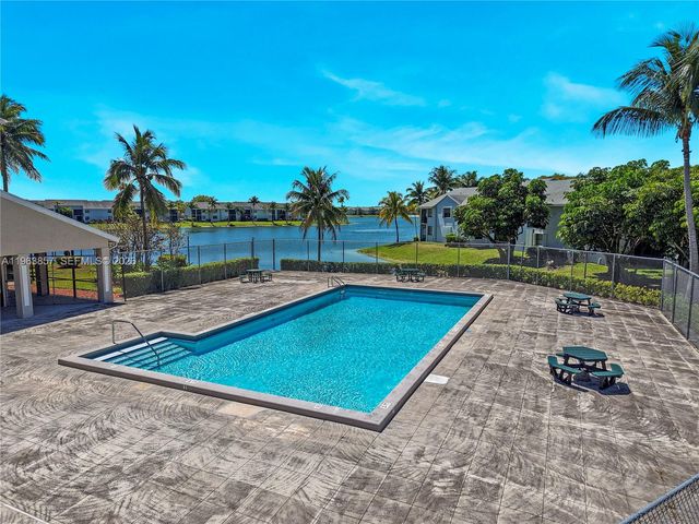 980 Constitution Dr 980D, Homestead, FL 33034