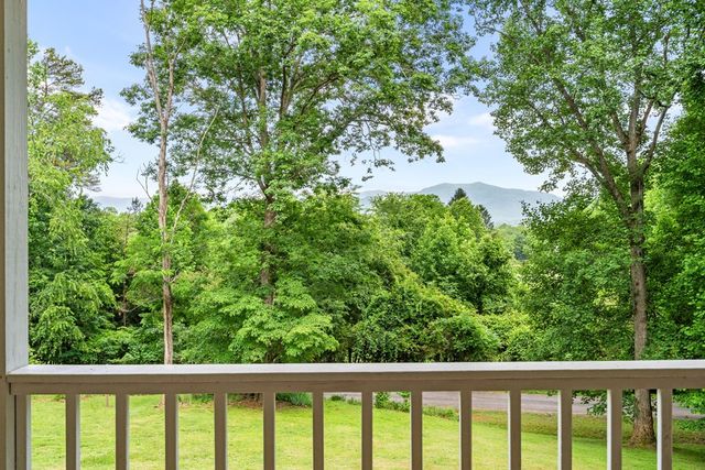 201 Tahlequah Ridge, Hayesville, NC 28904