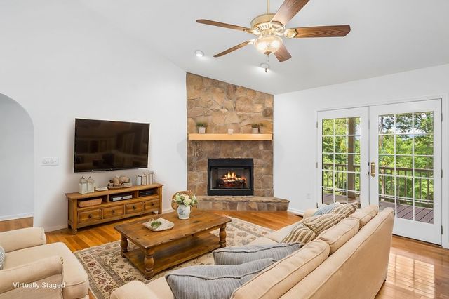 201 Tahlequah Ridge, Hayesville, NC 28904
