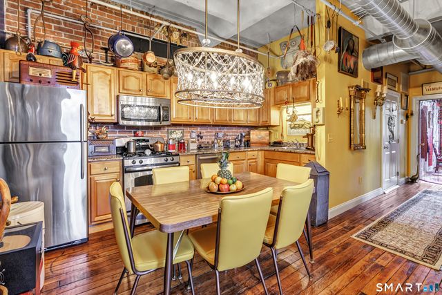 145 Canal Street 117, Shelton, CT 06484