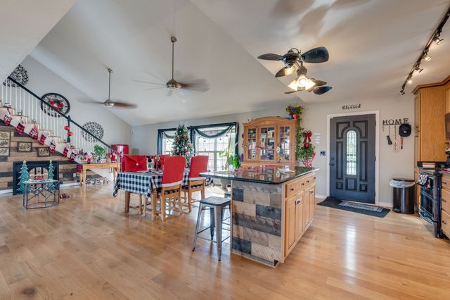 4224 Scott Hollow Rd, Culleoka, TN 38451