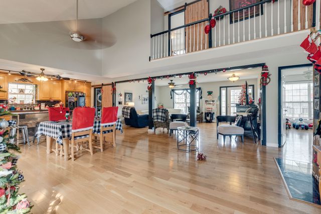 4224 Scott Hollow Rd, Culleoka, TN 38451