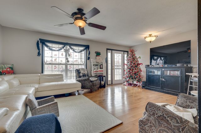 4224 Scott Hollow Rd, Culleoka, TN 38451