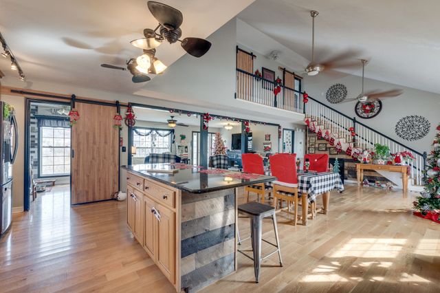 4224 Scott Hollow Rd, Culleoka, TN 38451