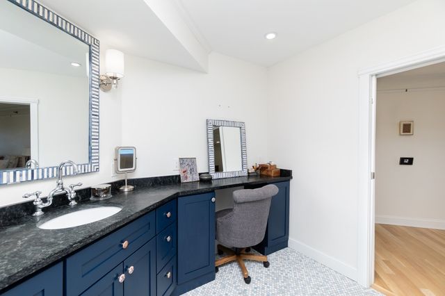 1 Seal Harbor 916, Winthrop, MA 02152