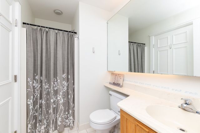 1 Seal Harbor 916, Winthrop, MA 02152