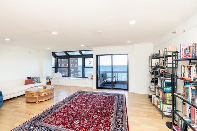 1 Seal Harbor 916, Winthrop, MA 02152