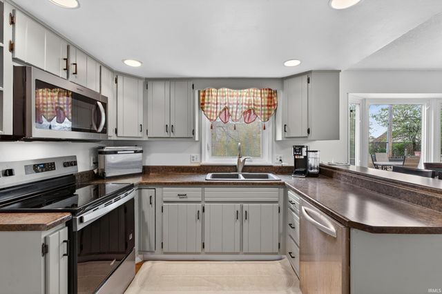 5419 Hartford Drive, Fort Wayne, IN 46835