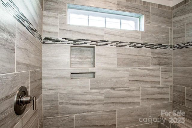 129 Candlelight Way, Mooresville, NC 28115