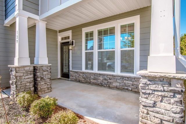 129 Candlelight Way, Mooresville, NC 28115