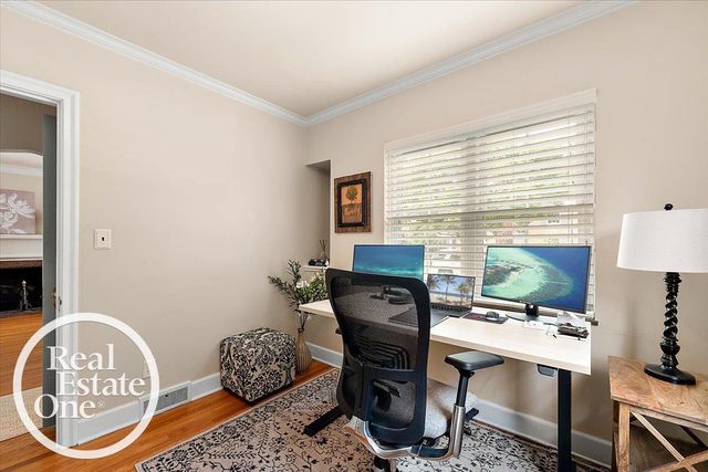 305 Moran Road, Grosse Pointe Farms, MI 48236
