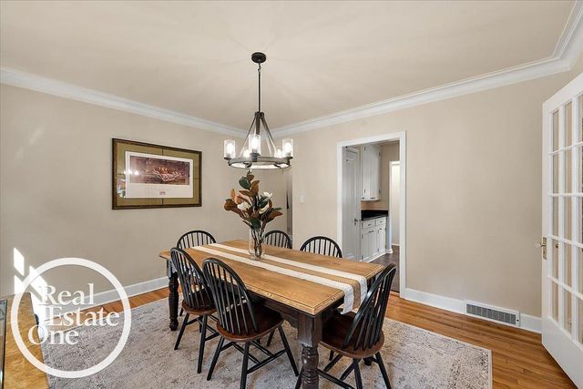 305 Moran Road, Grosse Pointe Farms, MI 48236