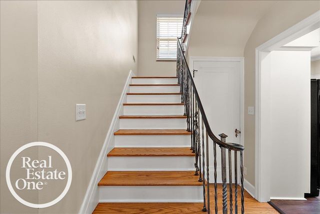 305 Moran Road, Grosse Pointe Farms, MI 48236