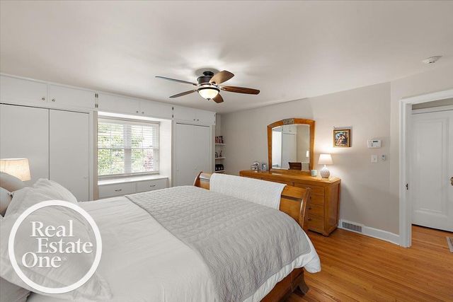 305 Moran Road, Grosse Pointe Farms, MI 48236
