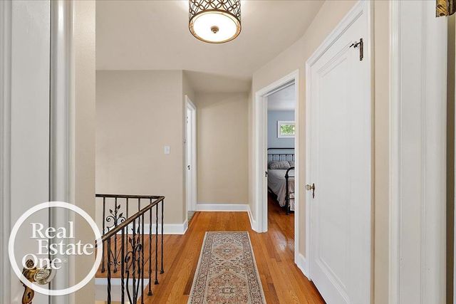 305 Moran Road, Grosse Pointe Farms, MI 48236