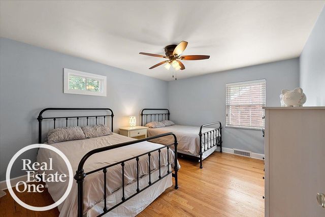 305 Moran Road, Grosse Pointe Farms, MI 48236