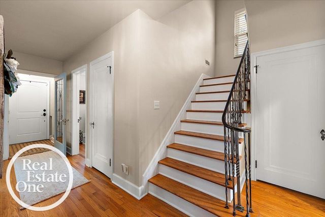 305 Moran Road, Grosse Pointe Farms, MI 48236