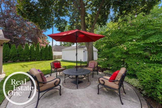 305 Moran Road, Grosse Pointe Farms, MI 48236