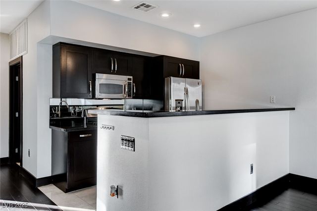 4565 Dean Martin Drive 102, Las Vegas, NV 89103